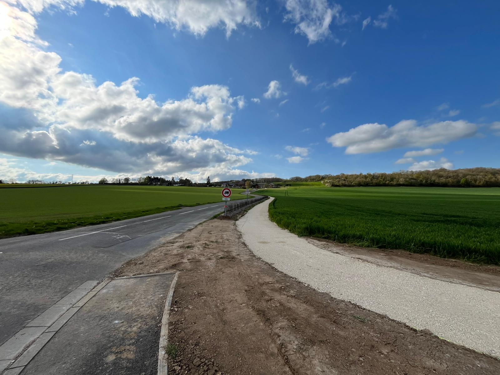 Chemin piétonnier d'accès